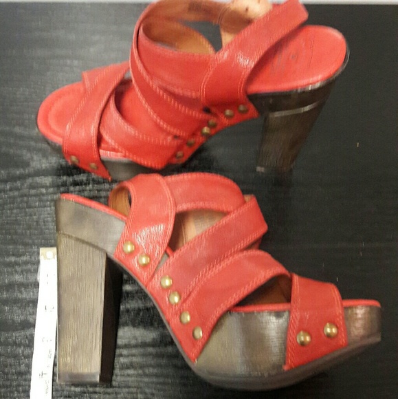 Lucky Brand Shoes - Lucky Brand rust brass studded platform heels